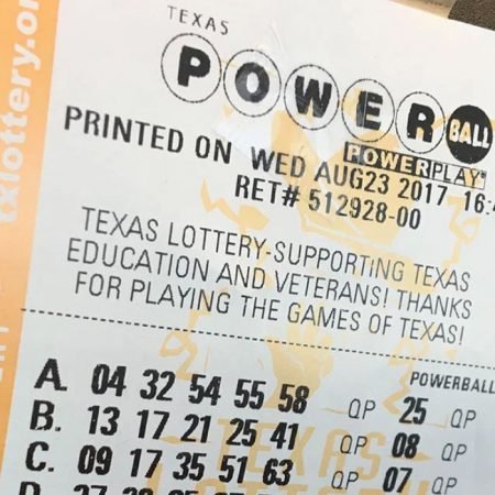 Мужчина из Кентукки выиграл приз Powerball в 2 миллиона долларов, используя числа из фильма