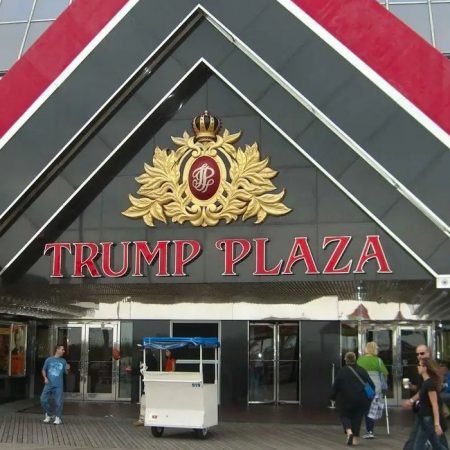 Заявки на снос Trump Plaza достигли 175 000 долларов