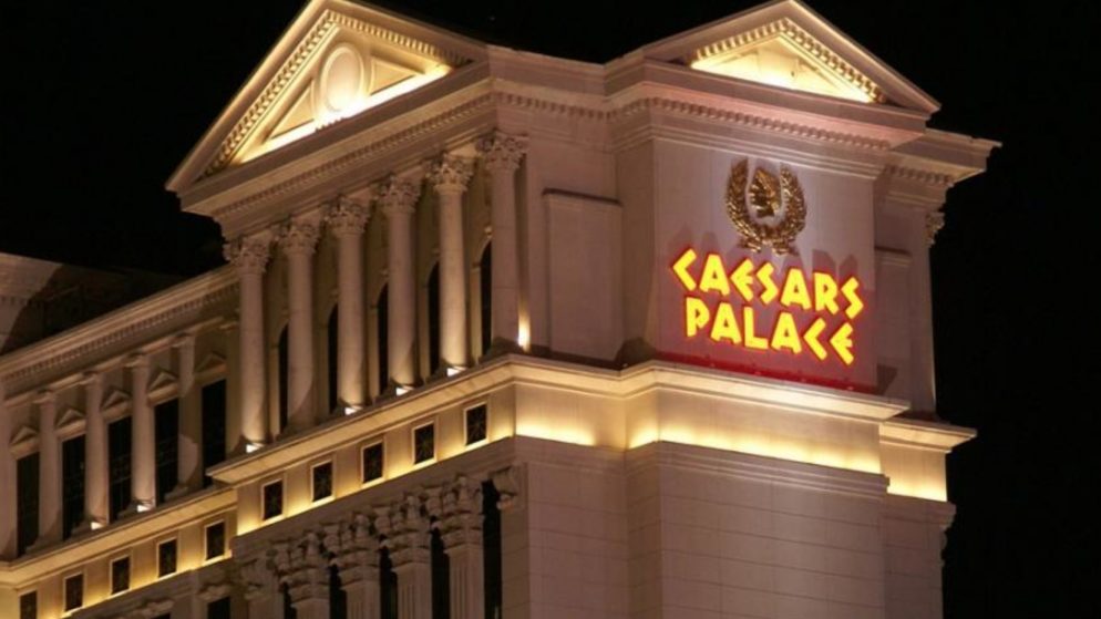 Вход в Caesars Palace получил многомиллионный ремонт