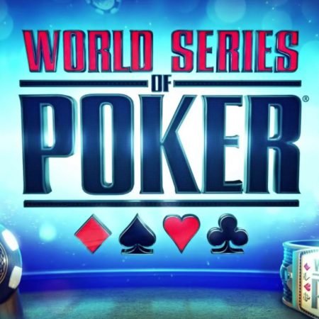 Дэн Кейтс получает приз в размере 950 тысяч долларов и первый браслет WSOP